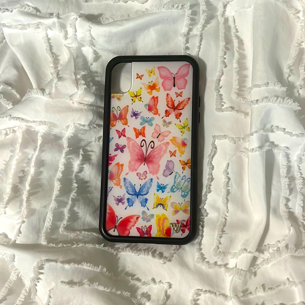 Wildflower phone case: Flutter print
